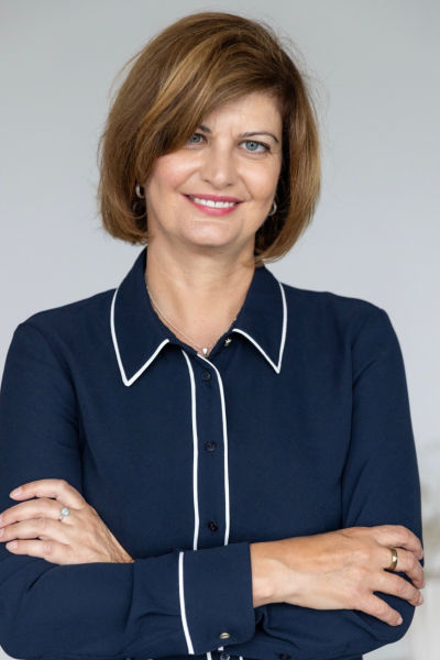 Ivana-Molnarova-Vizitka